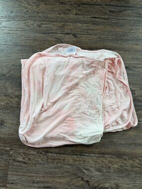 Lou Lou & Company Tie-Dye Light Pink Soft Stretchy Swaddle